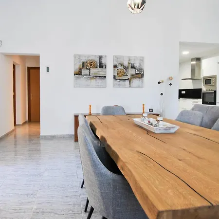 Calderitx Villa *